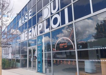 La Base du réemploi : un entrepôt de 1 500 m² à Mérignac où sont stockés et reconditionnés les matériaux récupérés