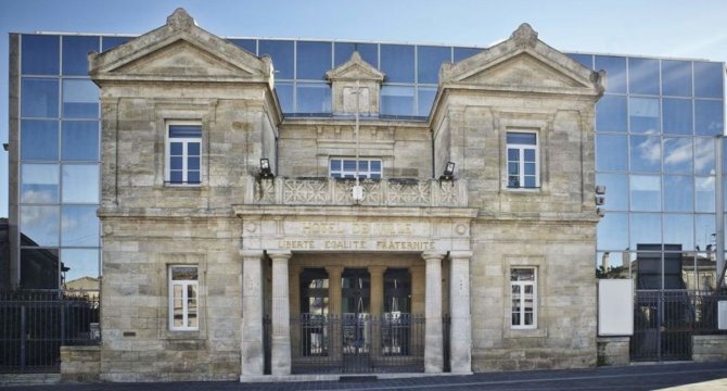 photo de l'hôtel de ville de Pessac