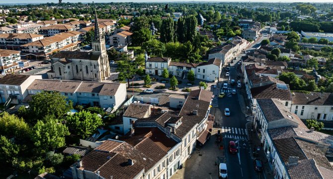 vue aérienne centre de Carbon Blanc